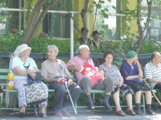 Guvernul a avizat recalcularea a peste 200.000 de pensii